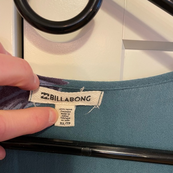 Billabong peony floral dress - Picture 4 of 4